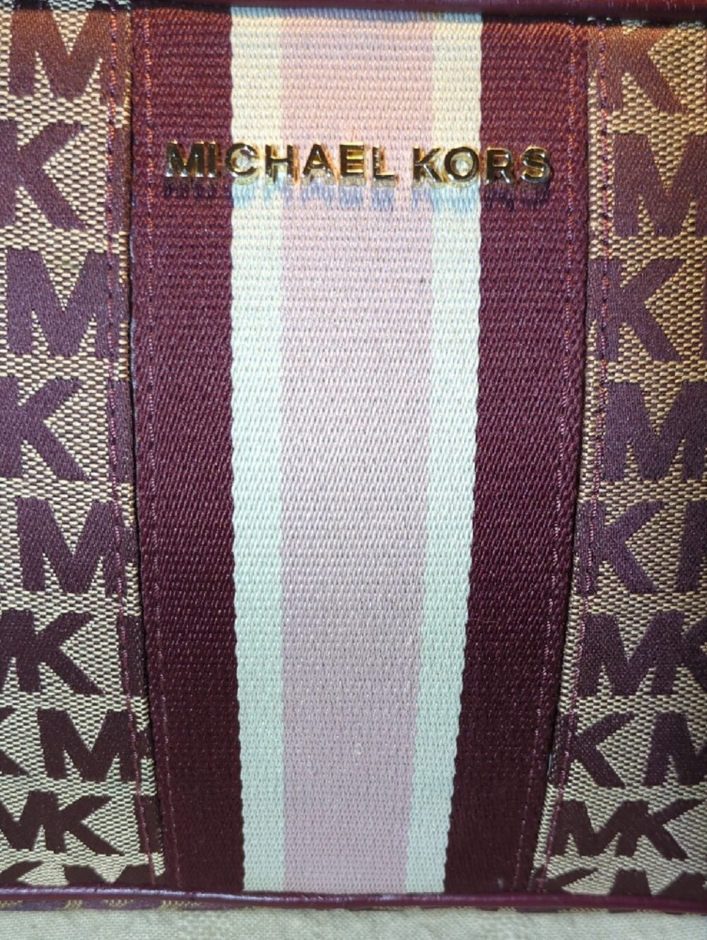 Michael Kors Plum MK Signature Crossbody with Center Stripe NOW ONLY $60 EUC - Picture 2 of 10